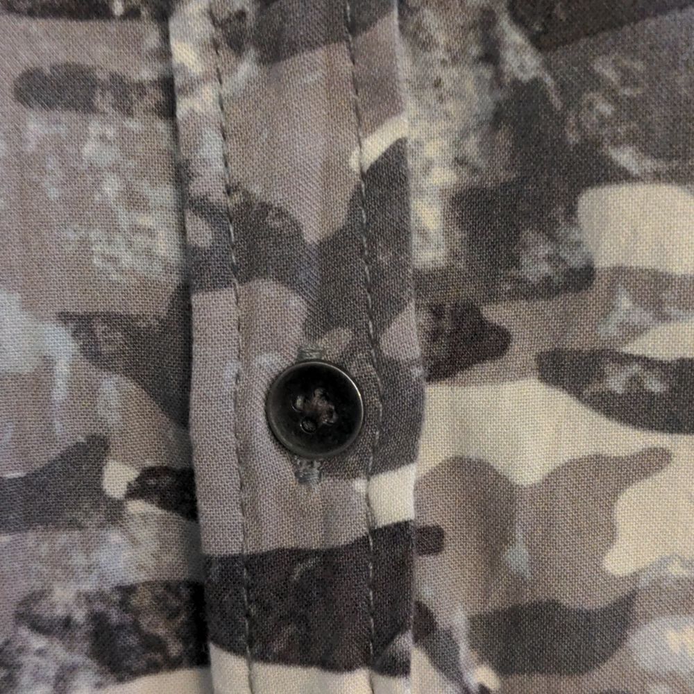 2 for $20 Rock & Republic Snow Camouflage Rayon L/S Shirt Blouse Size S - Picture 7 of 9